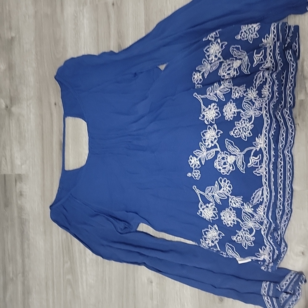 Long sleeve blouse
